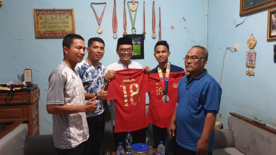 Fikri Faqih Temui Pemain U-22 asal Tegal
