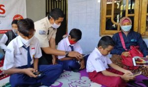 Tangkap Kegelisahan Orang Tua, Aleg PKS Zaenal Nurohman Sediakan Akses Internet Gratis
