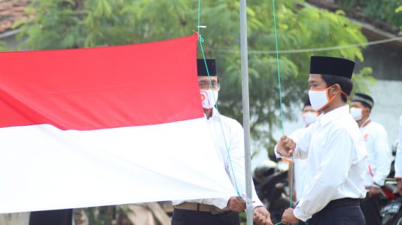 Kolaborasi Apik PKS Kota Tegal Gelar Upacara HUT RI Ke-76