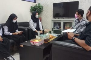PKL di F-PKS DPRD Kota Tegal, Riska: “Seperti Keluarga Sendiri.”