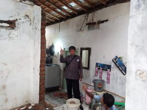 Kunlap Mandiri, Rachmat Tinjau Langsung Pengerjaan Program RTLH