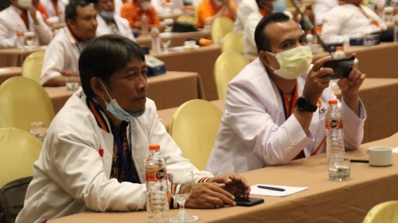 Rachmat Terima Aspirasi Paguyuban Lebe, Pertanyakan Kejelasan Status