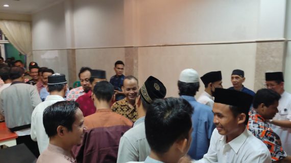 Halal Bihalal, Bayu Arie: “Kita kosong-kosong ya”