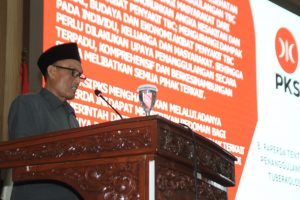 Hari Pertama Ngantor, Tauchidin Langsung Jadi Juru Bicara F-PKS