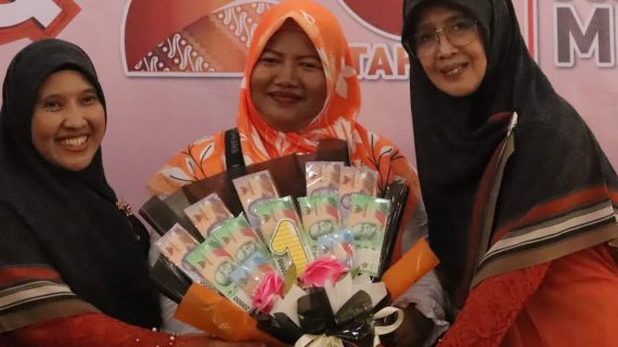 PKS Berikan Penghargaan Kepada RKI Terbaik Kota Tegal