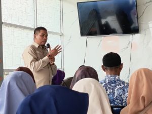 Zaenal Nurohman Kawal Usulan Drainase Warga Krandon