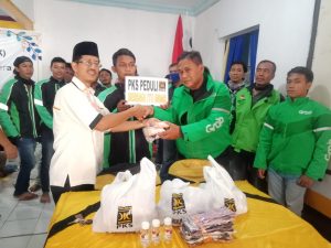 Puluhan Driver Ojek Online Sambangi Kantor PKS Kota Tegal