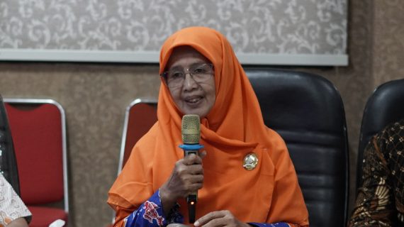 Wacana Lima Hari Sekolah di Tegal Tuai Polemik, Erni Ratnani Serukan Mencari Jalan Tengah