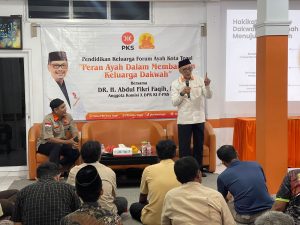 Jalan Keselamatan Bermula dari Rumah, PKS Kota Tegal Mengajak Para Ayah Turun Tangan